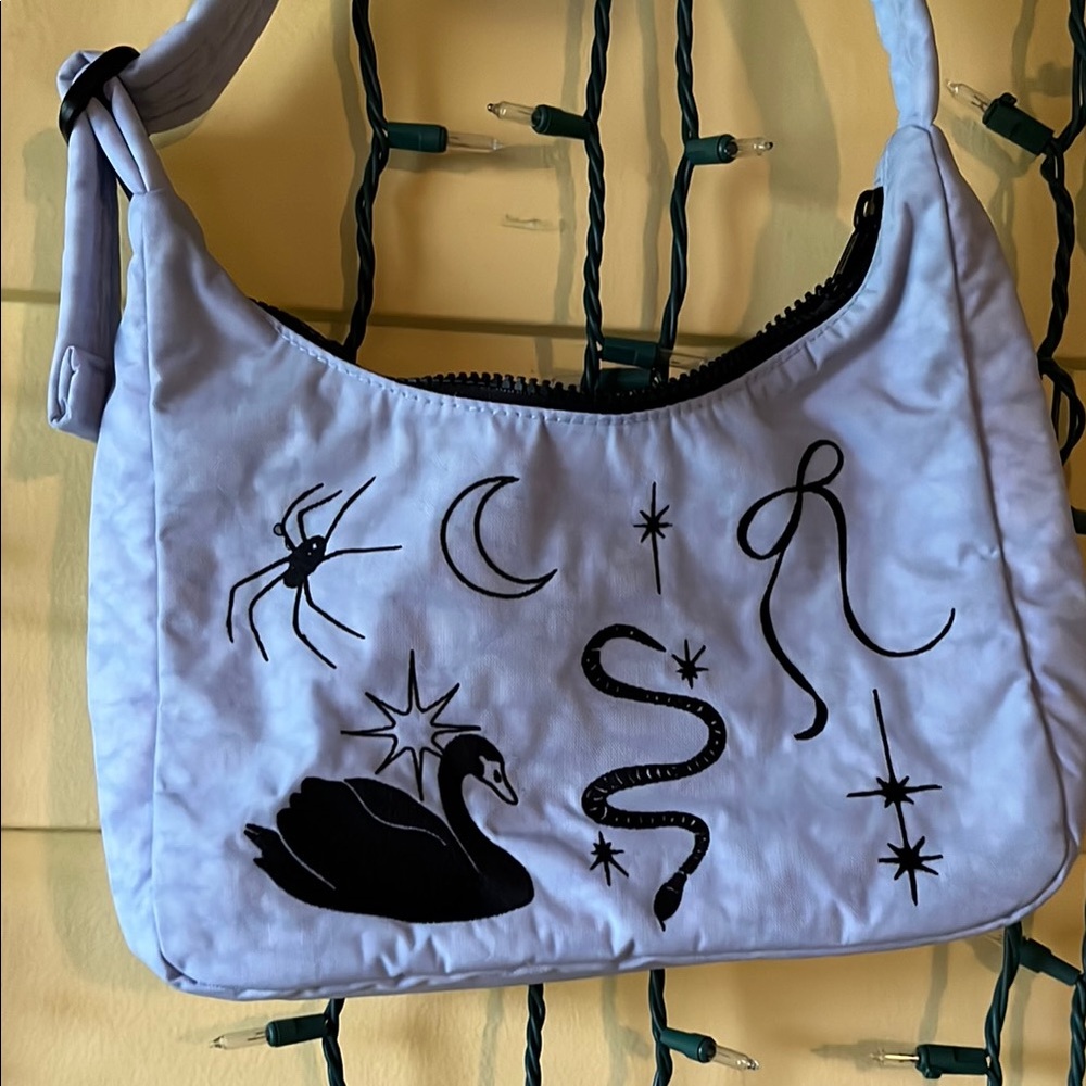 BAGGU Light Blue Shoulder Bag with Black Design